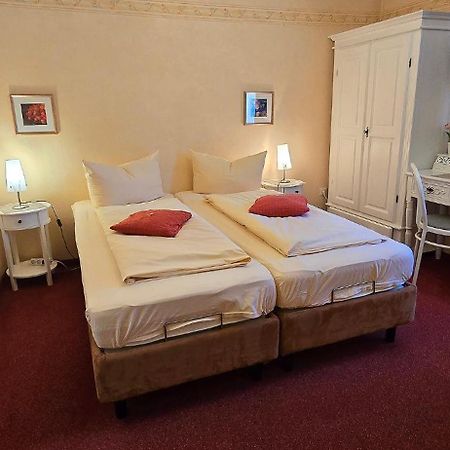 Haus Jutta Hotel Goessweinstein Ngoại thất bức ảnh