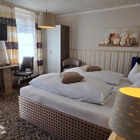 Haus Jutta Hotel Goessweinstein Ngoại thất bức ảnh