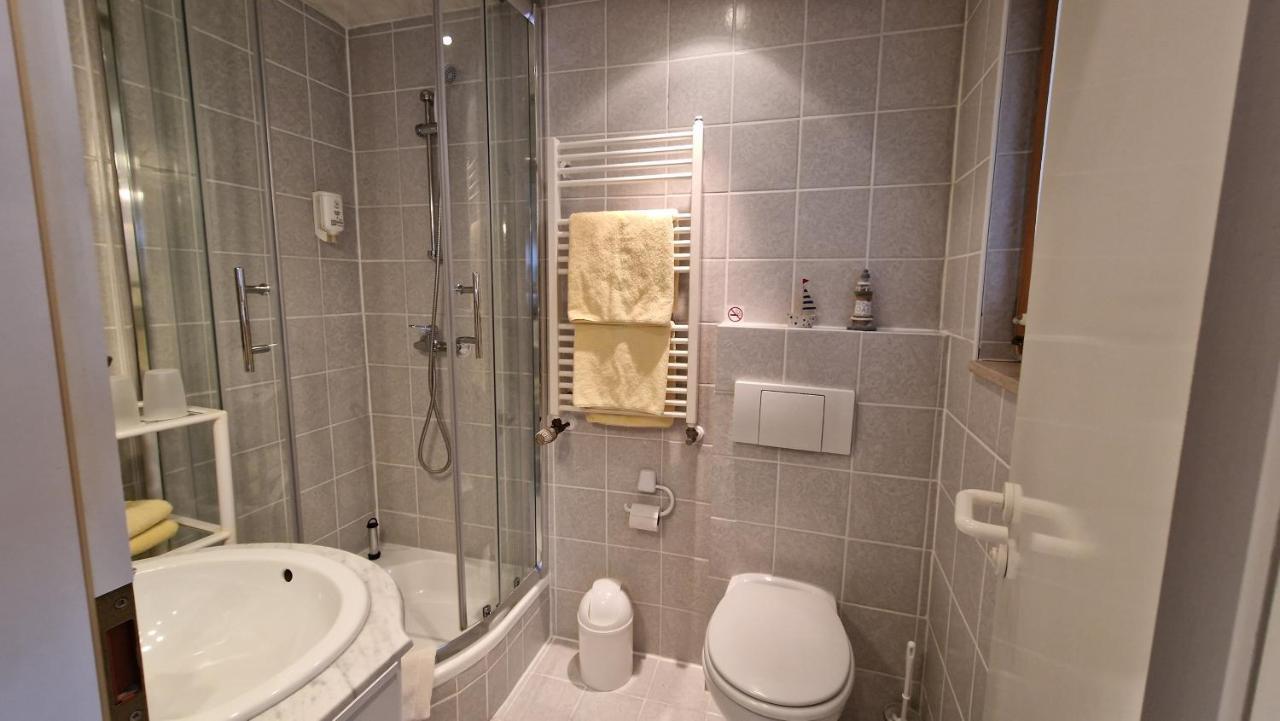 Haus Jutta Hotel Goessweinstein Ngoại thất bức ảnh