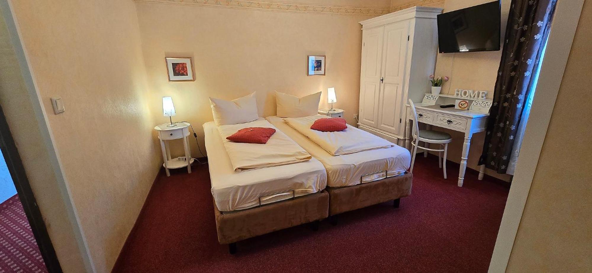Haus Jutta Hotel Goessweinstein Ngoại thất bức ảnh